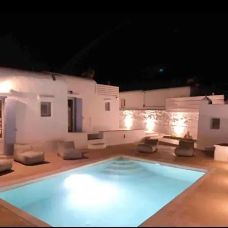 Traditional Mykonian Close To Paradise Beach ヴィラ